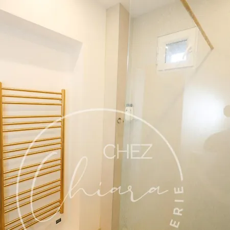 Bail Mobilite - Urban Retreat In Paris- Newly Renovated Paris